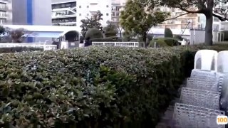 迷人的成熟女人被她的年轻情人满足了